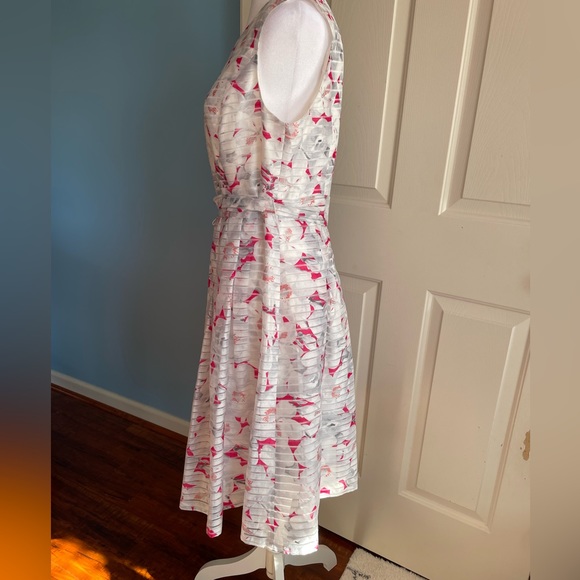 Tommy Hilfiger dress side 8 - Picture 7 of 7